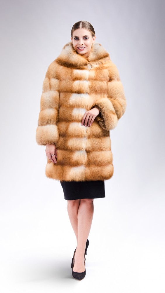 Купить шубу из рыжей лисы в Москве | Лисьи шубы от магазина ELENA FURS