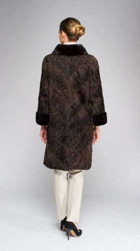 Шуба из каракуля