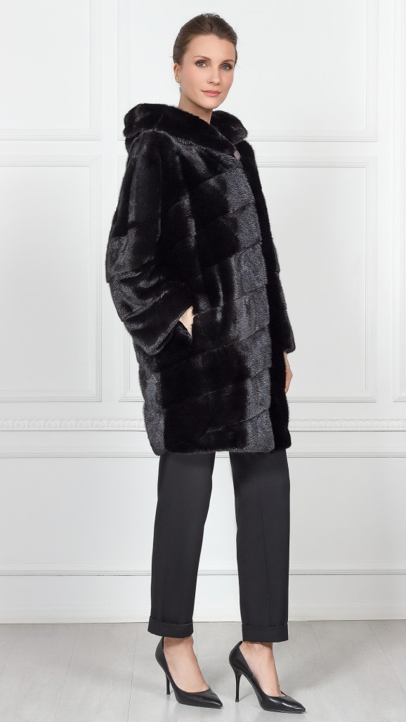 Шуба из меха норки