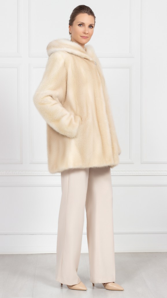 Шуба из меха норки