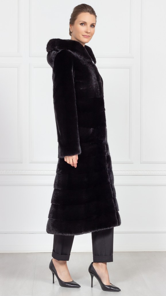 Шуба из меха норки