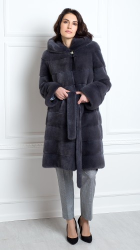 Шуба из меха норки