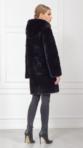 Шуба из меха норки
