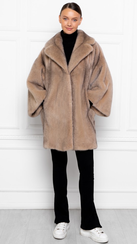 Меховое пальто с капюшоном из кролика REX цвета 