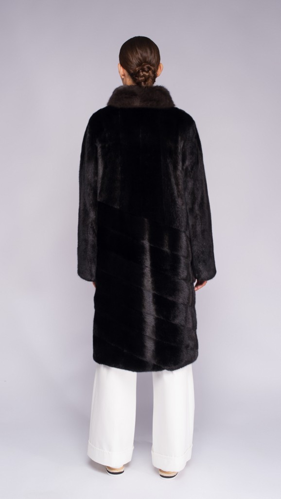 Шуба из меха норки