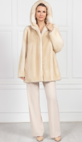 Шуба из меха норки