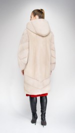 Шуба из меха норки