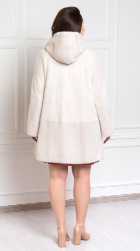 Шуба из меха норки