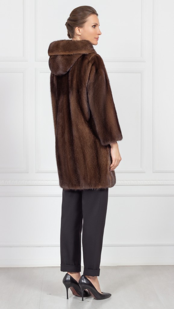 Шуба из меха норки
